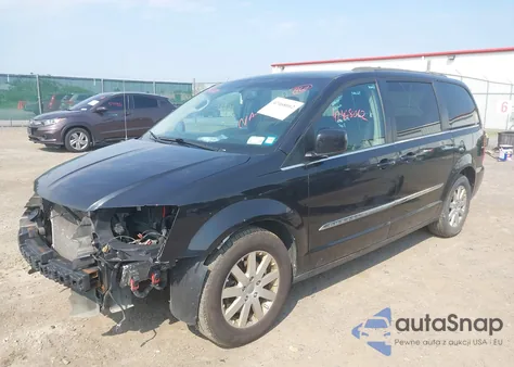 2015 Chrysler Town & Country Touring from USA, damaged, VIN 2C4RC1BG1FR537702